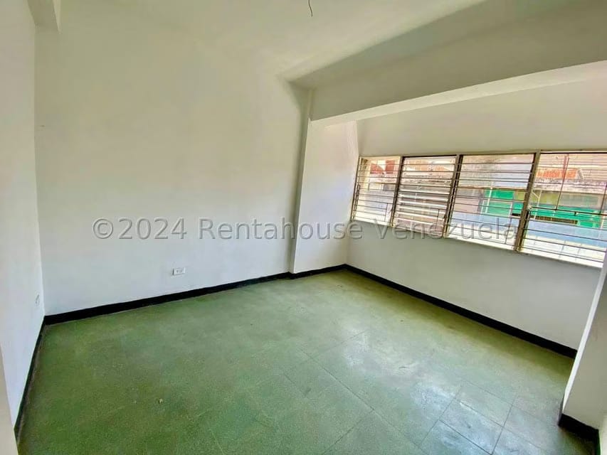 Comercial (Oficina) en Alquiler en Centro, Lara - 2