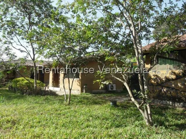 Casa (1 Nivel) en Venta en El Encanto, Carabobo - 23