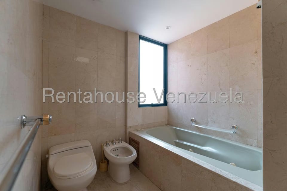 Apartamento (Penthouse) en Venta en Lomas de Las Mercedes, Distrito Metropolitano - 30