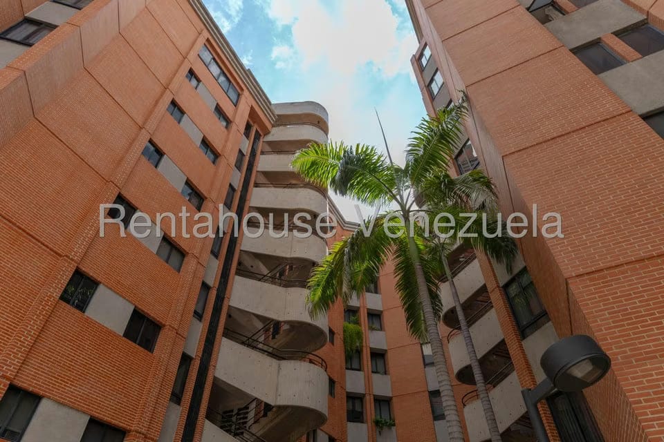 Apartamento (Penthouse) en Venta en Lomas de Las Mercedes, Distrito Metropolitano - 42