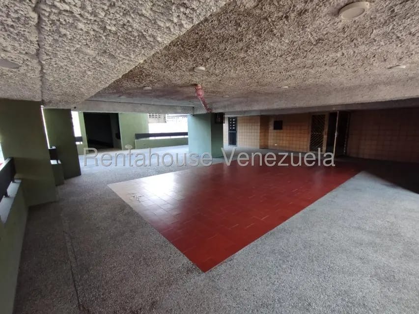 Apartamento (1 Nivel) en Alquiler en Zona Centro, Aragua - 26