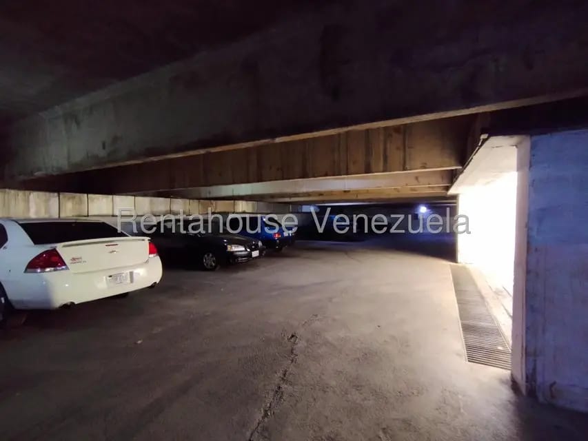 Apartamento (1 Nivel) en Alquiler en Zona Centro, Aragua - 31