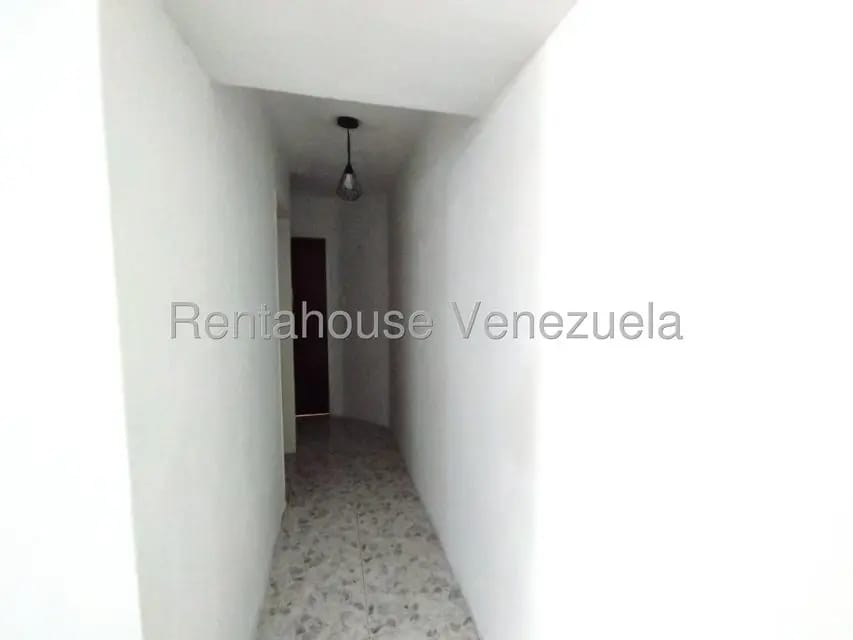 Apartamento (1 Nivel) en Alquiler en Zona Centro, Aragua - 9