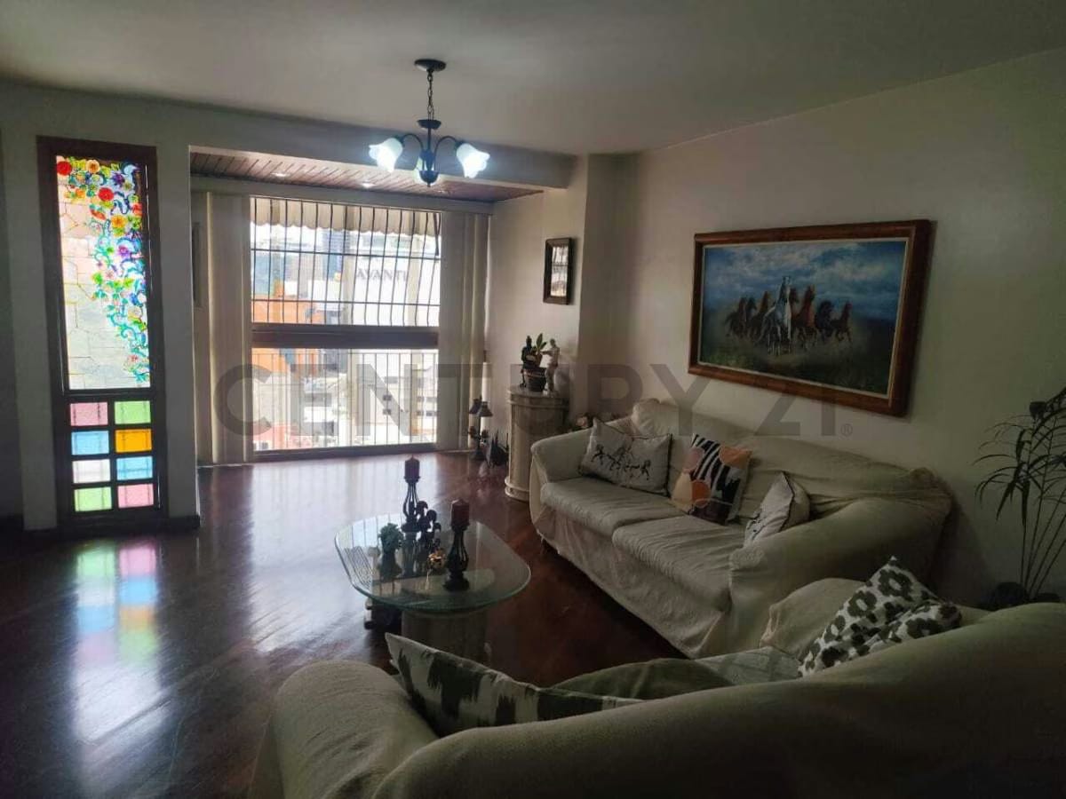 Hermoso apartamento con ubicación estratégica en Las Mercedes , Caracas . - 3