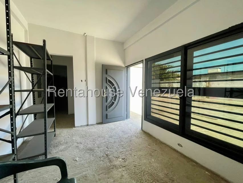 Comercial (Local Comercial) en Venta en Punto Fijo, Falcon - 14