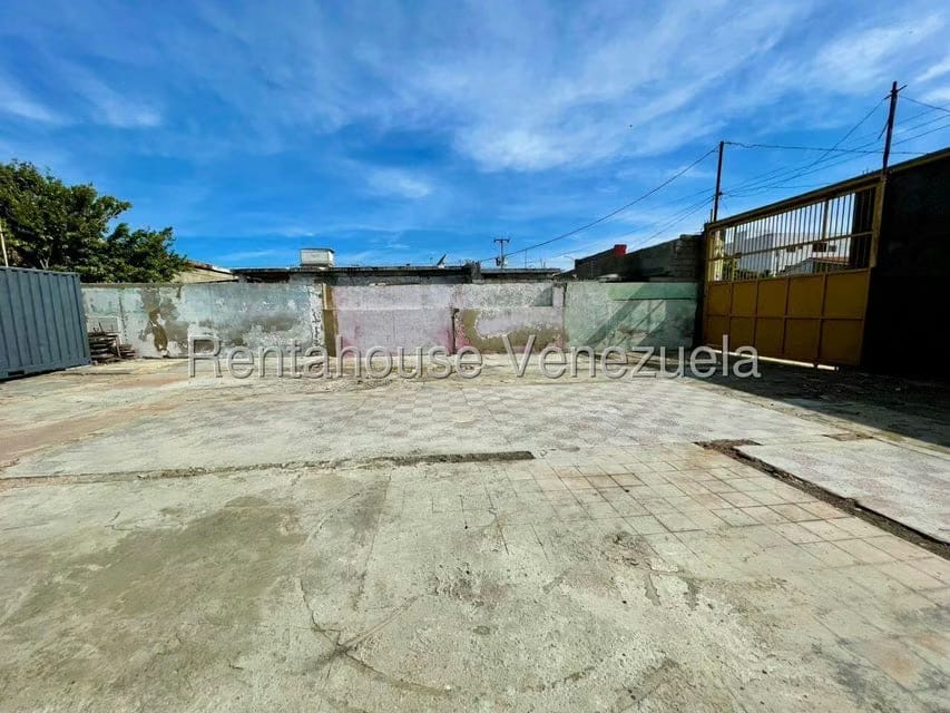 Comercial (Local Comercial) en Venta en Punto Fijo, Falcon - 18