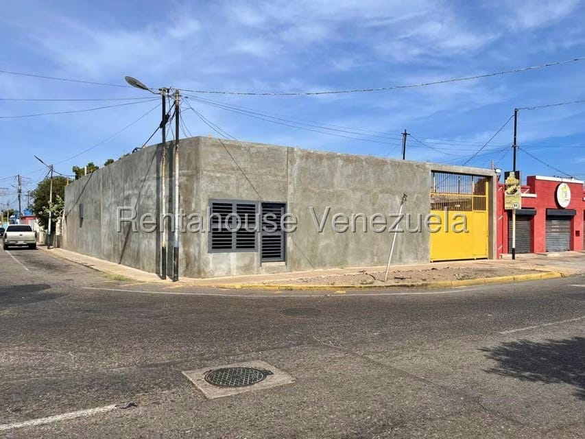 Comercial (Local Comercial) en Venta en Punto Fijo, Falcon - 3