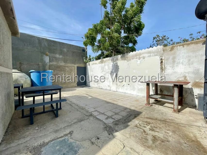 Comercial (Local Comercial) en Venta en Punto Fijo, Falcon - 22