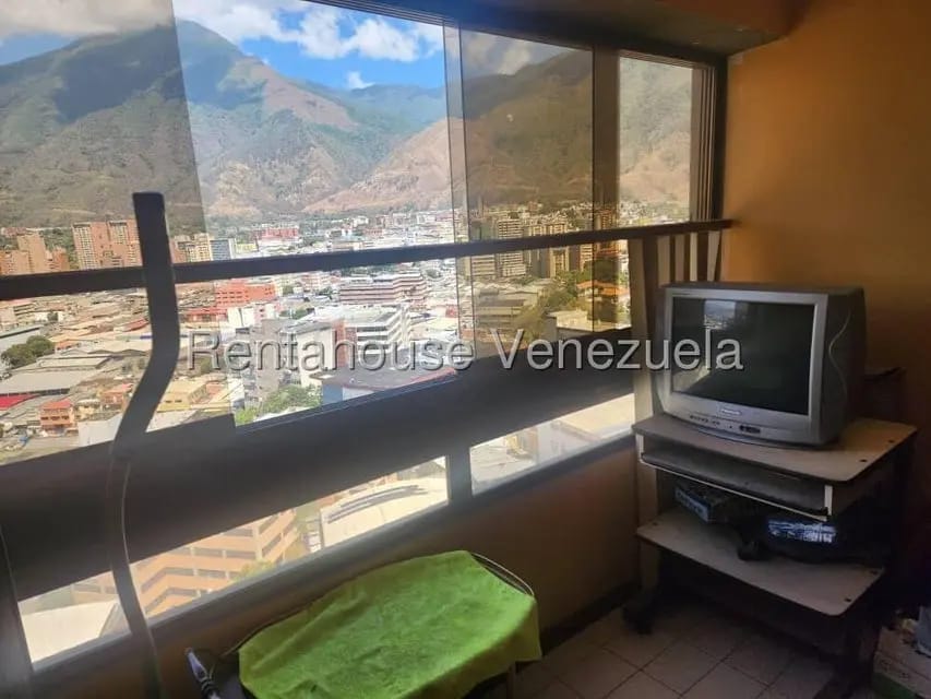 Apartamento (1 Nivel) en Venta en El Marques, Distrito Metropolitano - 11