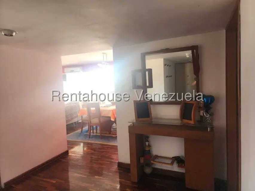 Apartamento (1 Nivel) en Venta en El Marques, Distrito Metropolitano - 6