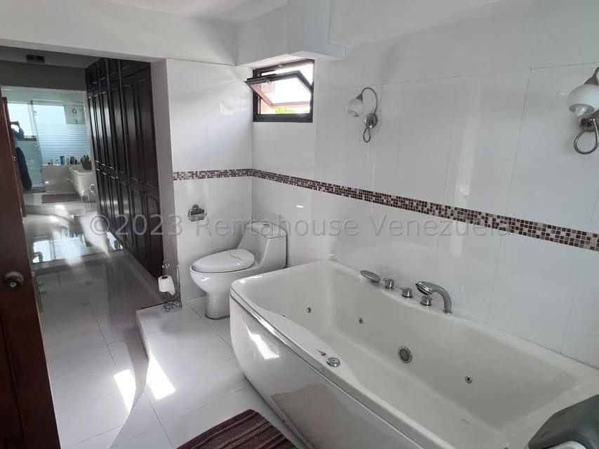 Apartamento (1 Nivel) en Venta en Miranda, Distrito Metropolitano - 26
