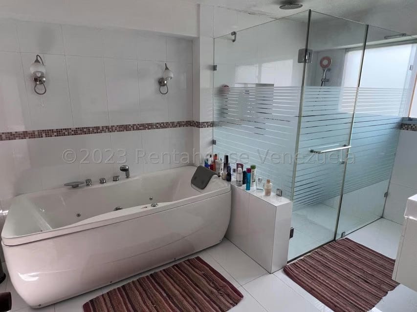 Apartamento (1 Nivel) en Venta en Miranda, Distrito Metropolitano - 28