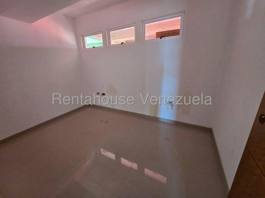 Apartamento (1 Nivel) en Venta en Agua Sal, Miranda - 13
