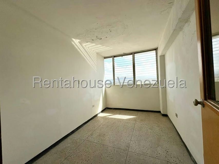 Comercial (Local Comercial) en Venta en Centro, Lara - 13