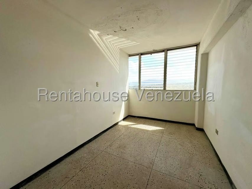 Comercial (Local Comercial) en Venta en Centro, Lara - 14