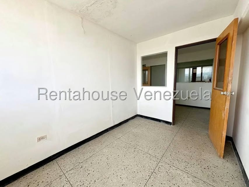 Comercial (Local Comercial) en Venta en Centro, Lara - 23