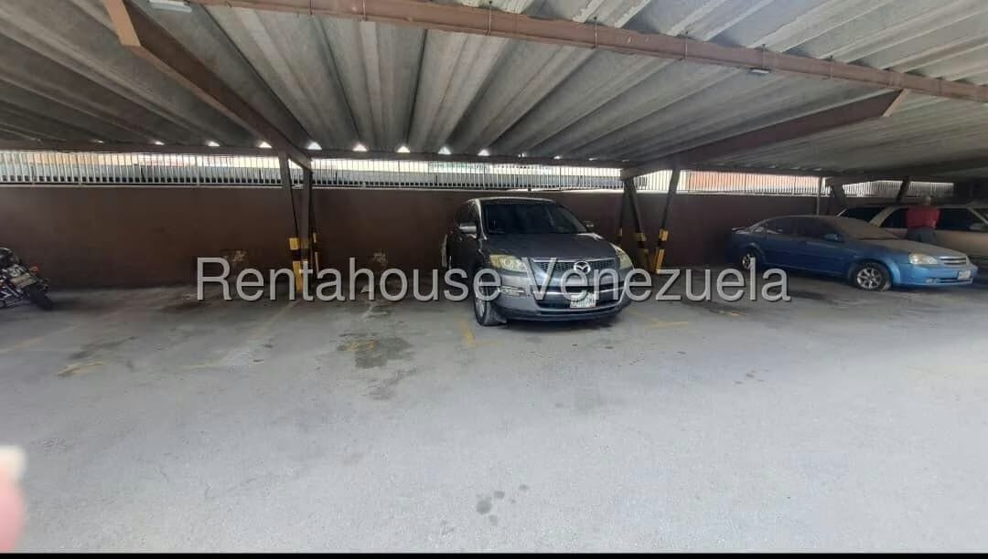 Apartamento (1 Nivel) en Venta en El Paraiso, Distrito Metropolitano - 24