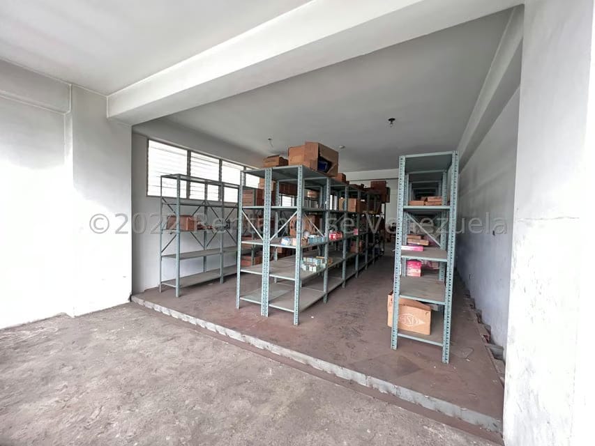 Comercial (Local Comercial) en Venta en La Urbina, Distrito Metropolitano - 7