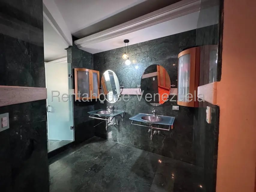 Casa (1 Nivel) en Venta en Oripoto, Distrito Metropolitano - 36