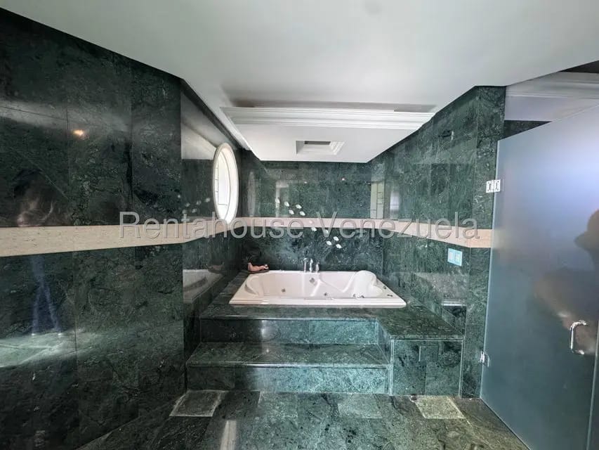 Casa (1 Nivel) en Venta en Oripoto, Distrito Metropolitano - 38