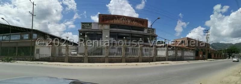 Comercial (Local Comercial) en Alquiler en Guatire, Miranda - 2