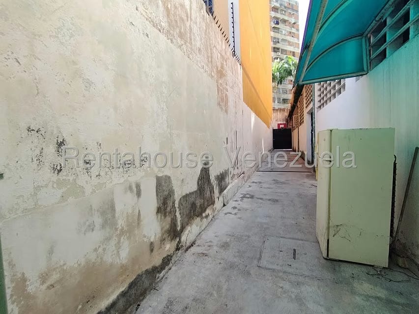 Comercial (Galpon - Deposito) en Venta en Zona Centro, Aragua - 16