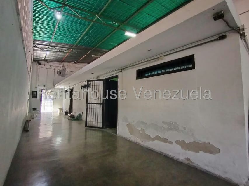 Comercial (Galpon - Deposito) en Venta en Zona Centro, Aragua - 7
