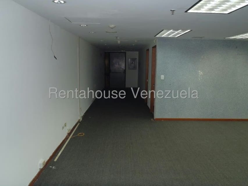 Comercial (Oficina) en Venta en El Bosque, Distrito Metropolitano - 12
