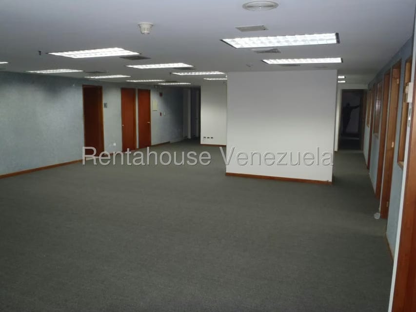 Comercial (Oficina) en Venta en El Bosque, Distrito Metropolitano - 13