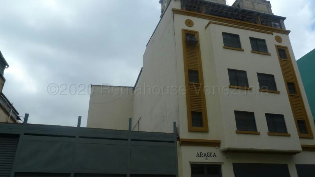 Comercial (Edificio) en Venta en Parroquia La Candelaria, Distrito Metropolitano - 2