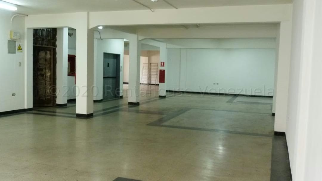 Comercial (Edificio) en Venta en Parroquia La Candelaria, Distrito Metropolitano - 21