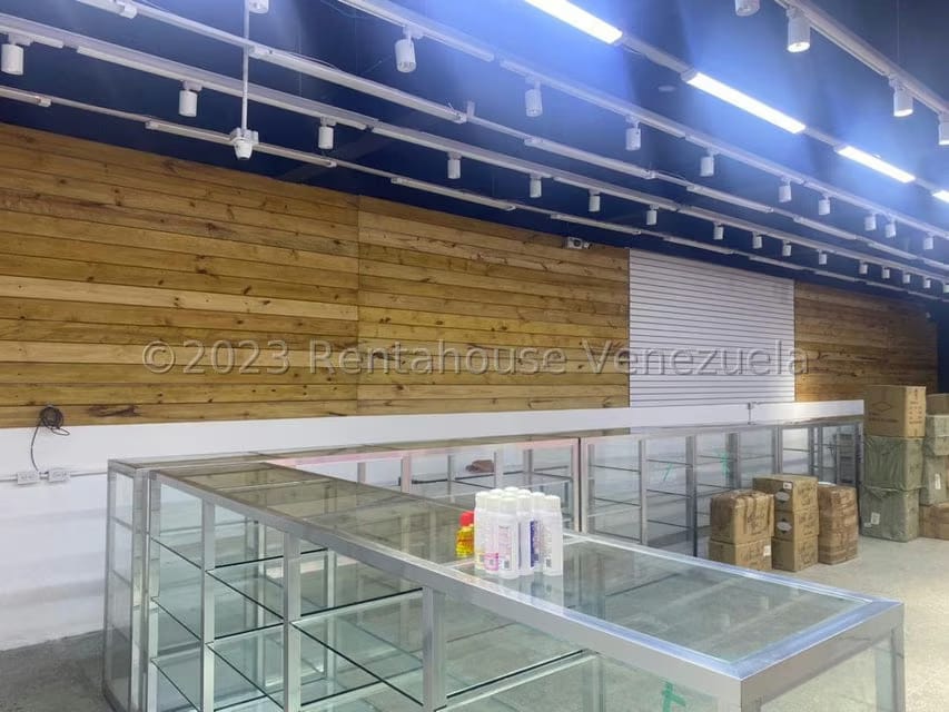 Comercial (Edificio) en Venta en Parroquia La Candelaria, Distrito Metropolitano - 5