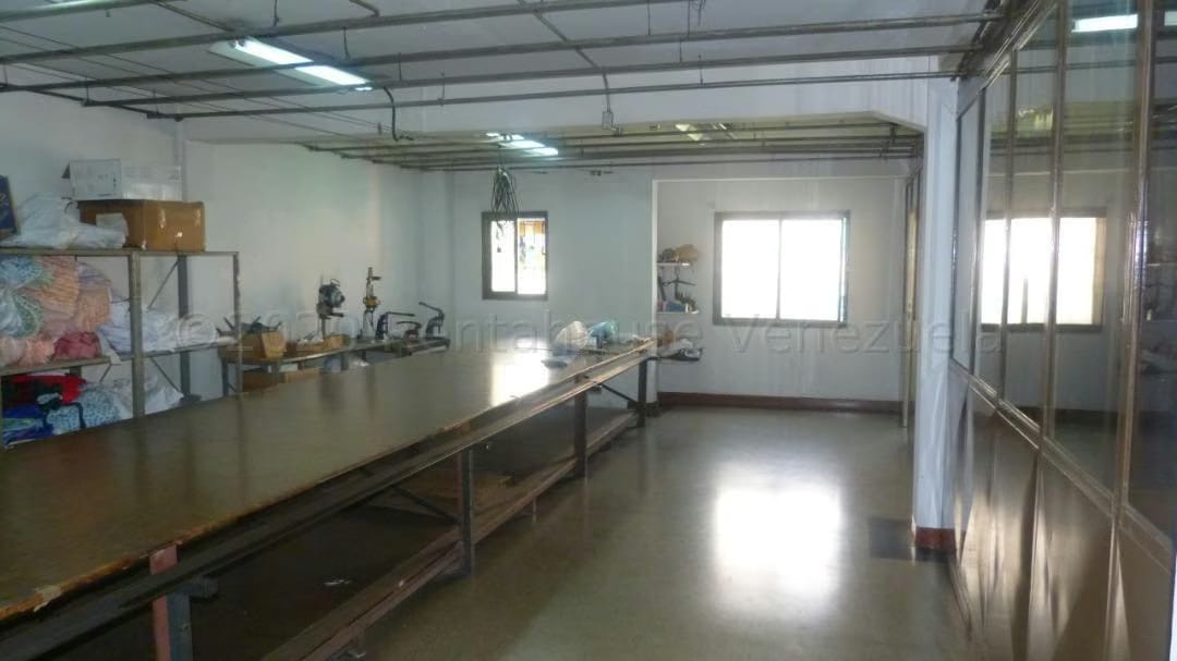 Comercial (Edificio) en Venta en Parroquia La Candelaria, Distrito Metropolitano - 41