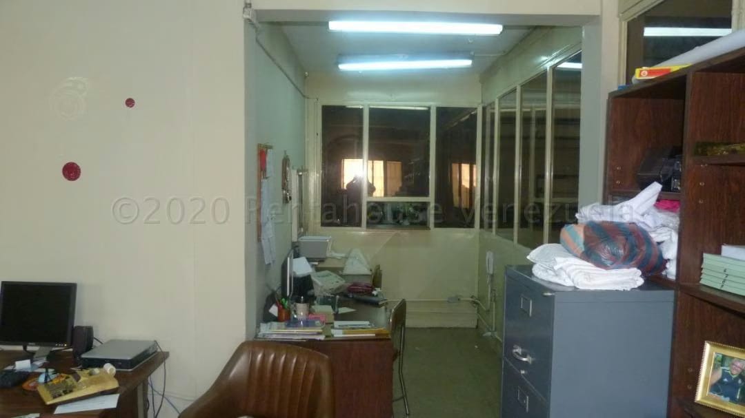 Comercial (Edificio) en Venta en Parroquia La Candelaria, Distrito Metropolitano - 42