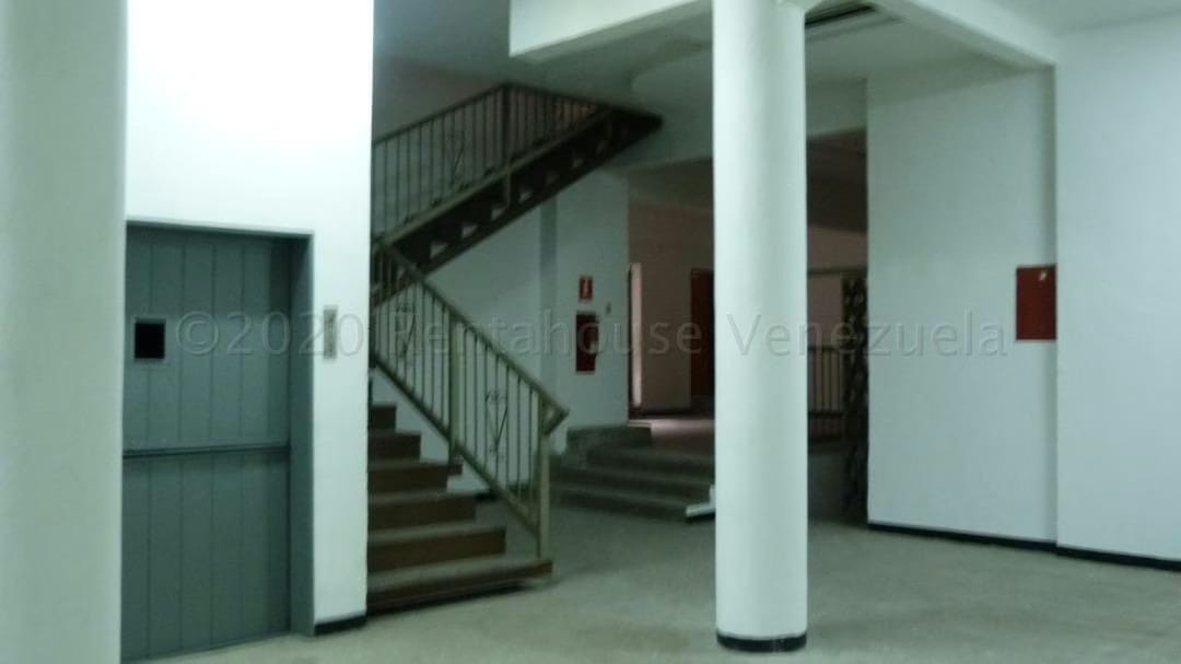 Comercial (Edificio) en Venta en Parroquia La Candelaria, Distrito Metropolitano - 43