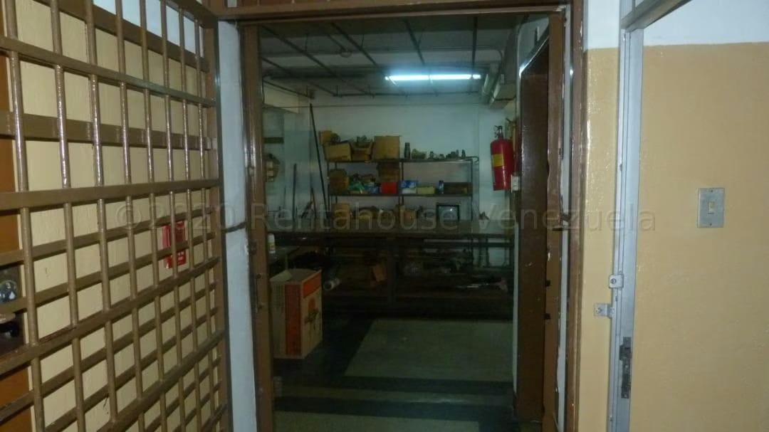Comercial (Edificio) en Venta en Parroquia La Candelaria, Distrito Metropolitano - 6