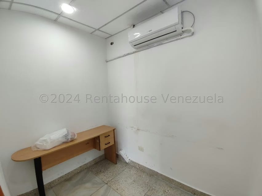 Comercial (Consultorio Medico) en Venta en Paraparal, Carabobo - 11