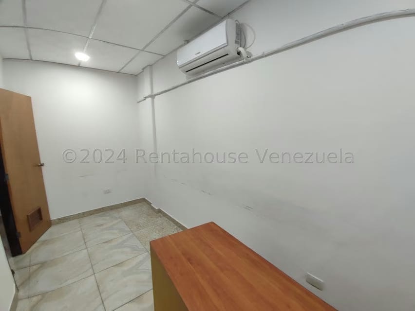 Comercial (Consultorio Medico) en Venta en Paraparal, Carabobo - 16