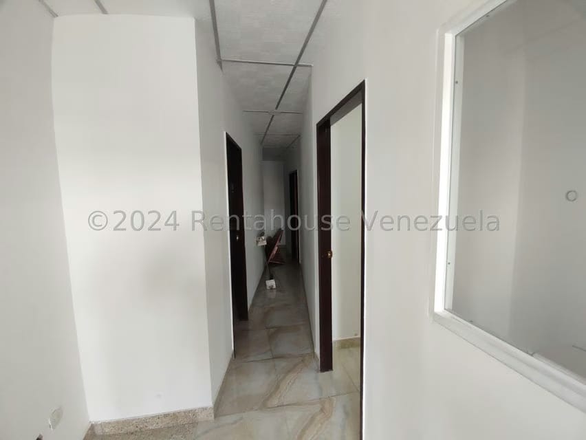 Comercial (Consultorio Medico) en Venta en Paraparal, Carabobo - 24
