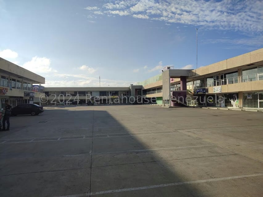 Comercial (Consultorio Medico) en Venta en Paraparal, Carabobo - 5