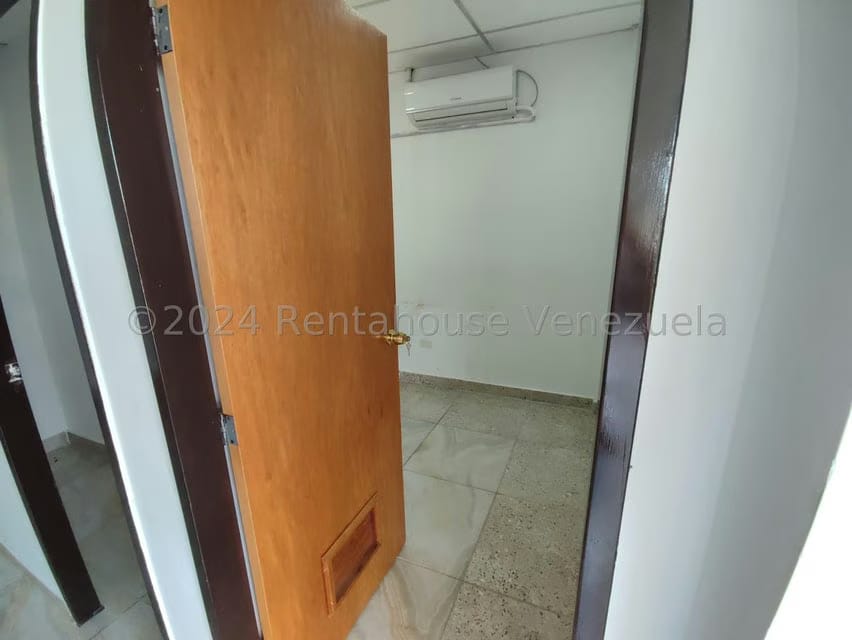Comercial (Consultorio Medico) en Venta en Paraparal, Carabobo - 10