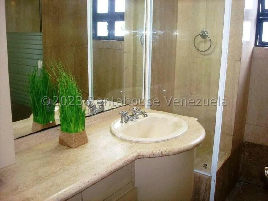 Apartamento (1 Nivel) en Venta en Miranda, Distrito Metropolitano - 18