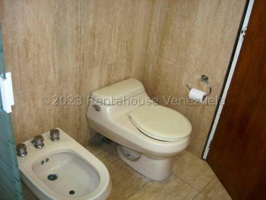Apartamento (1 Nivel) en Venta en Miranda, Distrito Metropolitano - 19