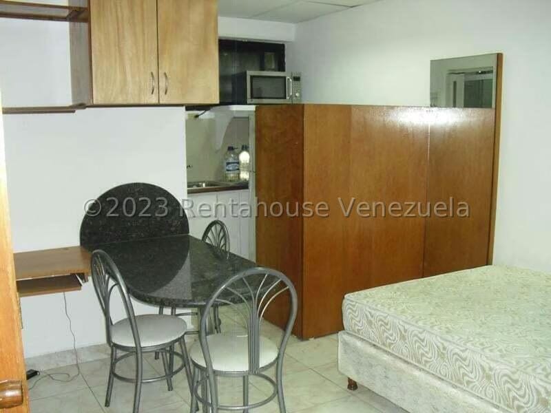 Apartamento (1 Nivel) en Venta en Miranda, Distrito Metropolitano - 24