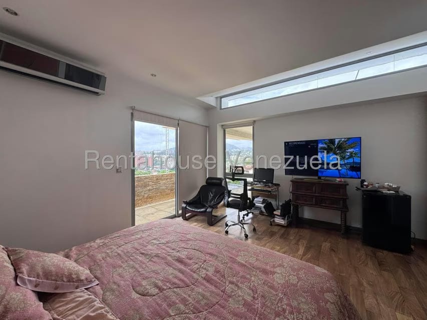 Casa (Multipes Niveles) en Venta en Prados del Este, Distrito Metropolitano - 18