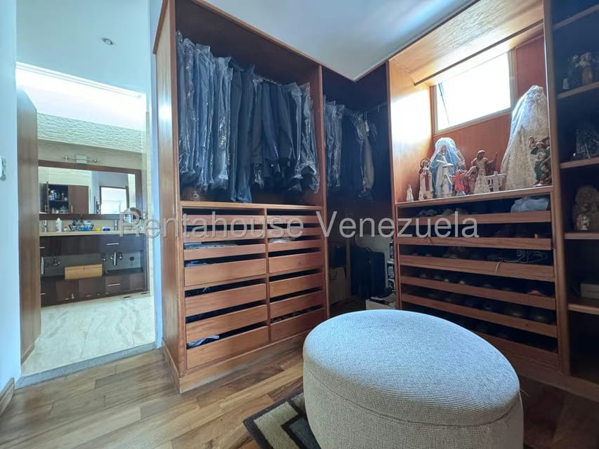 Casa (Multipes Niveles) en Venta en Prados del Este, Distrito Metropolitano - 20