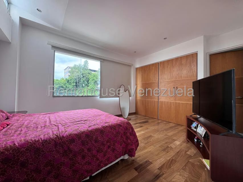Casa (Multipes Niveles) en Venta en Prados del Este, Distrito Metropolitano - 24