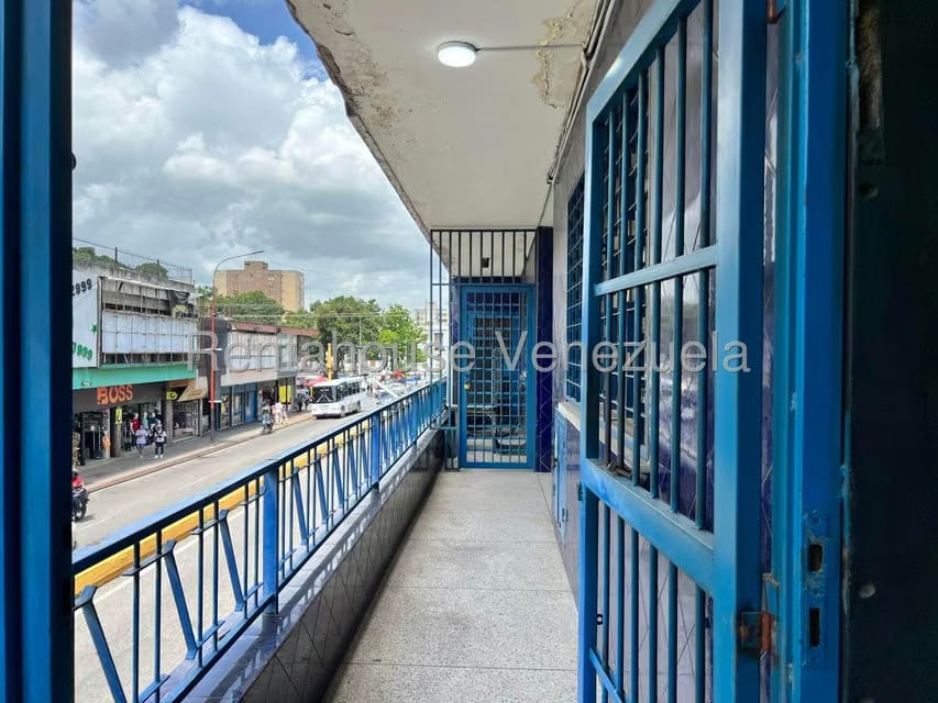 Comercial (Oficina) en Alquiler en Avenida Loreto, Aragua - 2