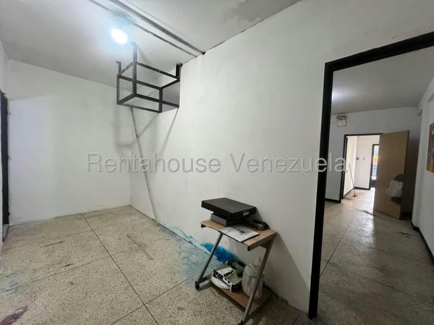 Comercial (Oficina) en Alquiler en Avenida Loreto, Aragua - 14