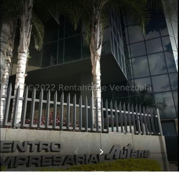 Comercial (Local Comercial) en Venta en Los Ruices, Distrito Metropolitano - 2